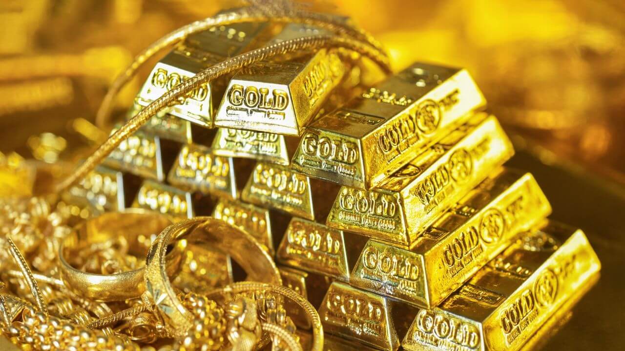 Gold Price Update: Is This the Start of a Mega Rally? Silver Smashes Records, Gold Moves Up